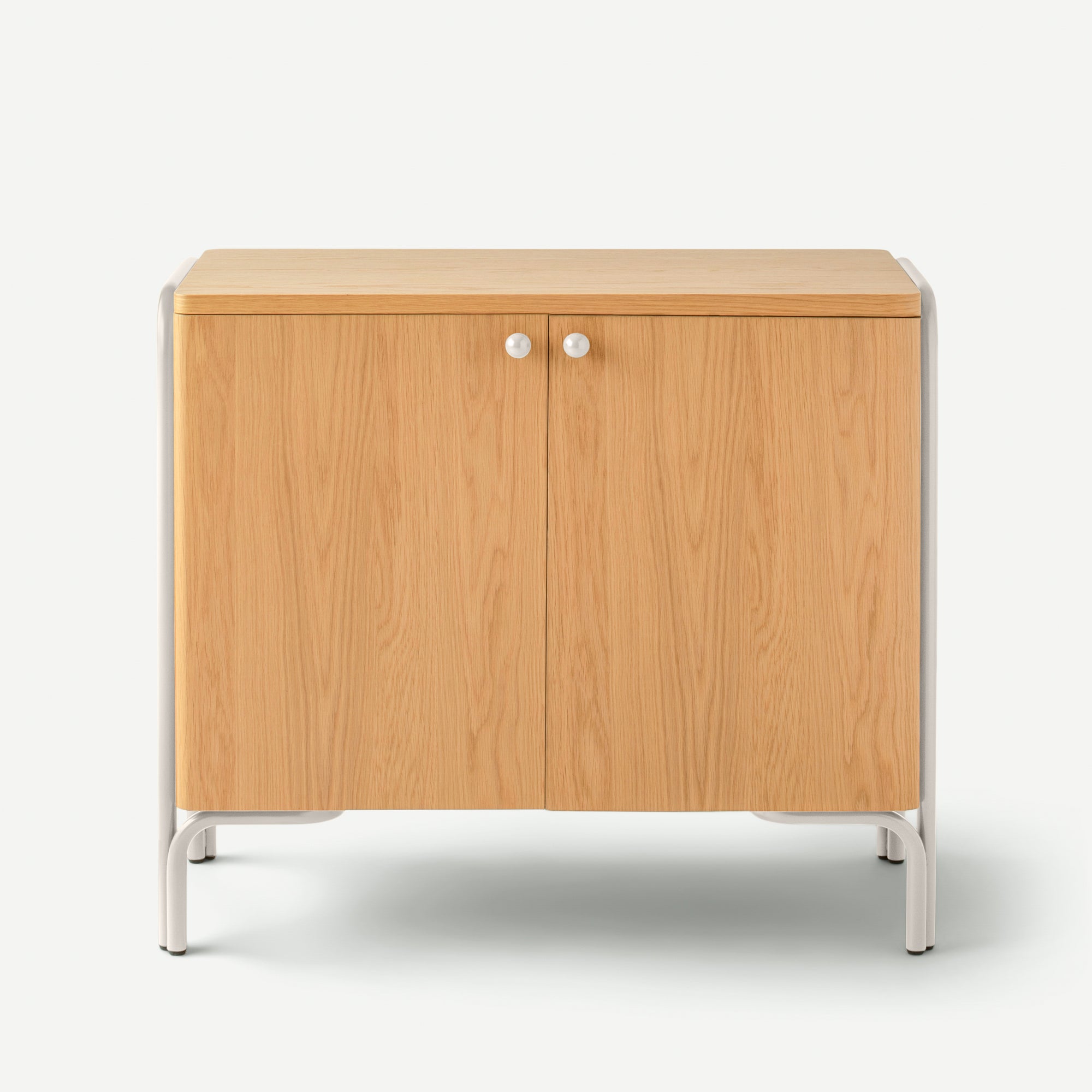 holiday24_146313_forma-cabinet-swt-s_front_silo-_1x1_jw-1.jpg