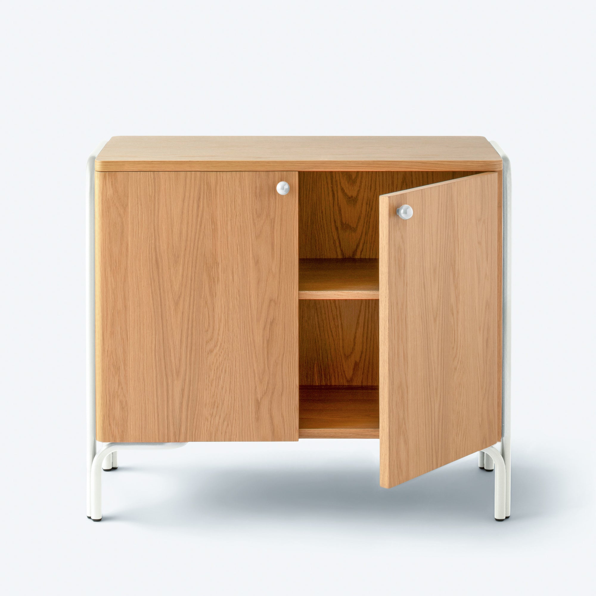 holiday24_146313_forma-cabinet-swt-s_silo-ajar_1x1_jw-1.jpg
