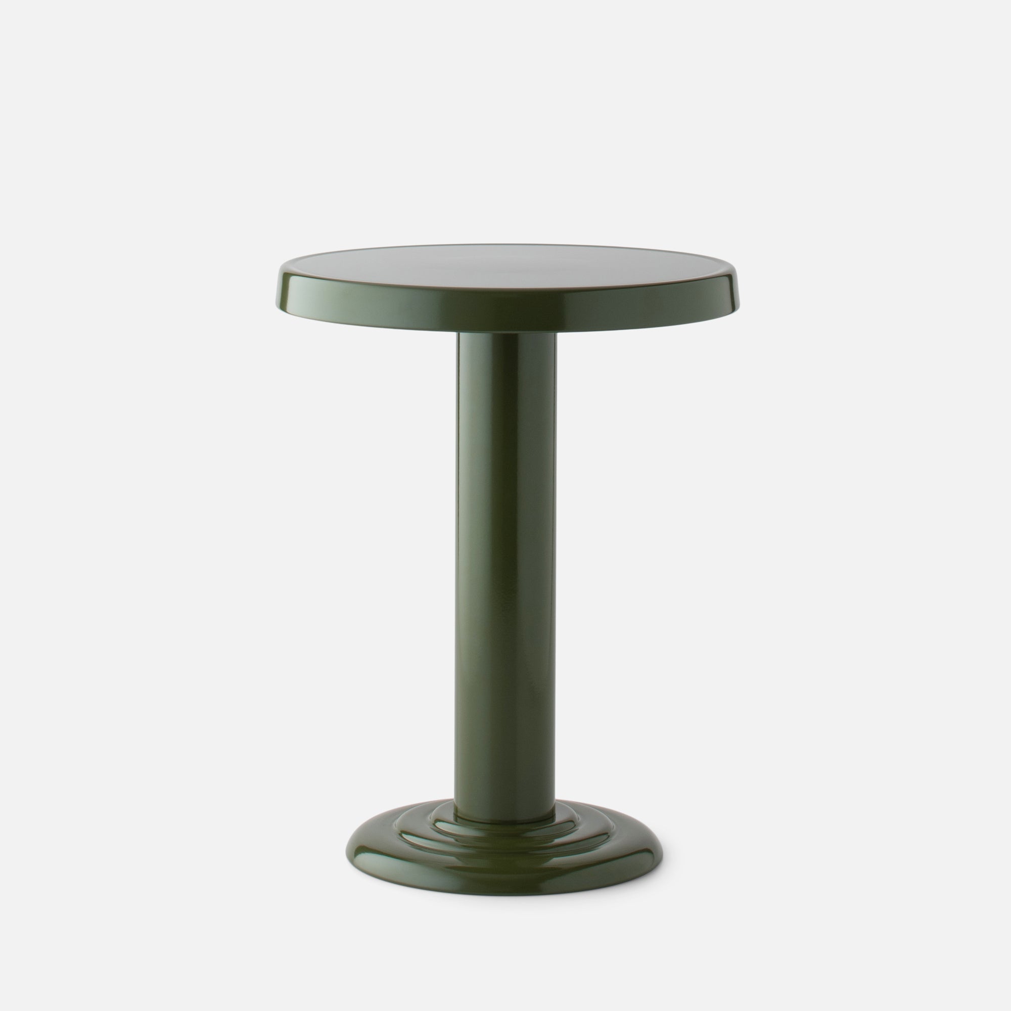 spring24-_141618_owen-side-table-alder-gloss_silo_1x1_jw-1.jpg