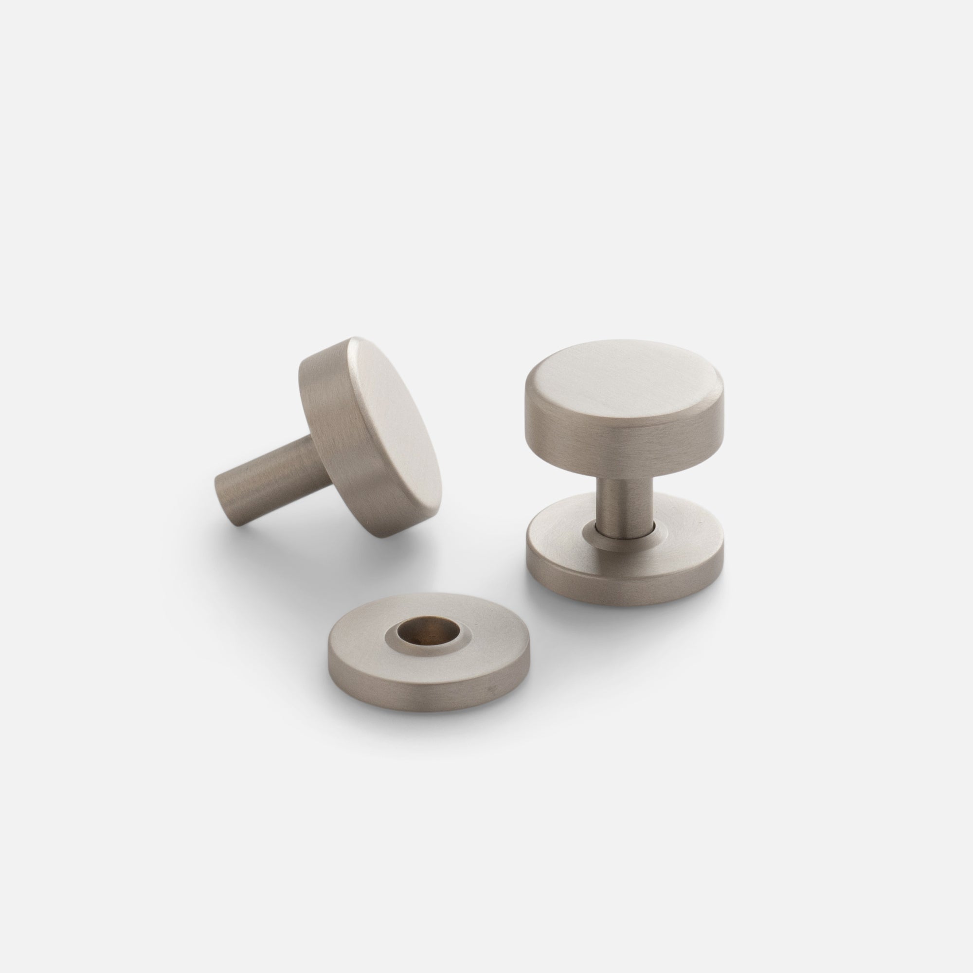 spring24_136763_parker-knob-sn_sn-satin-nickel_pair_silo_1x1_jw-1.jpg