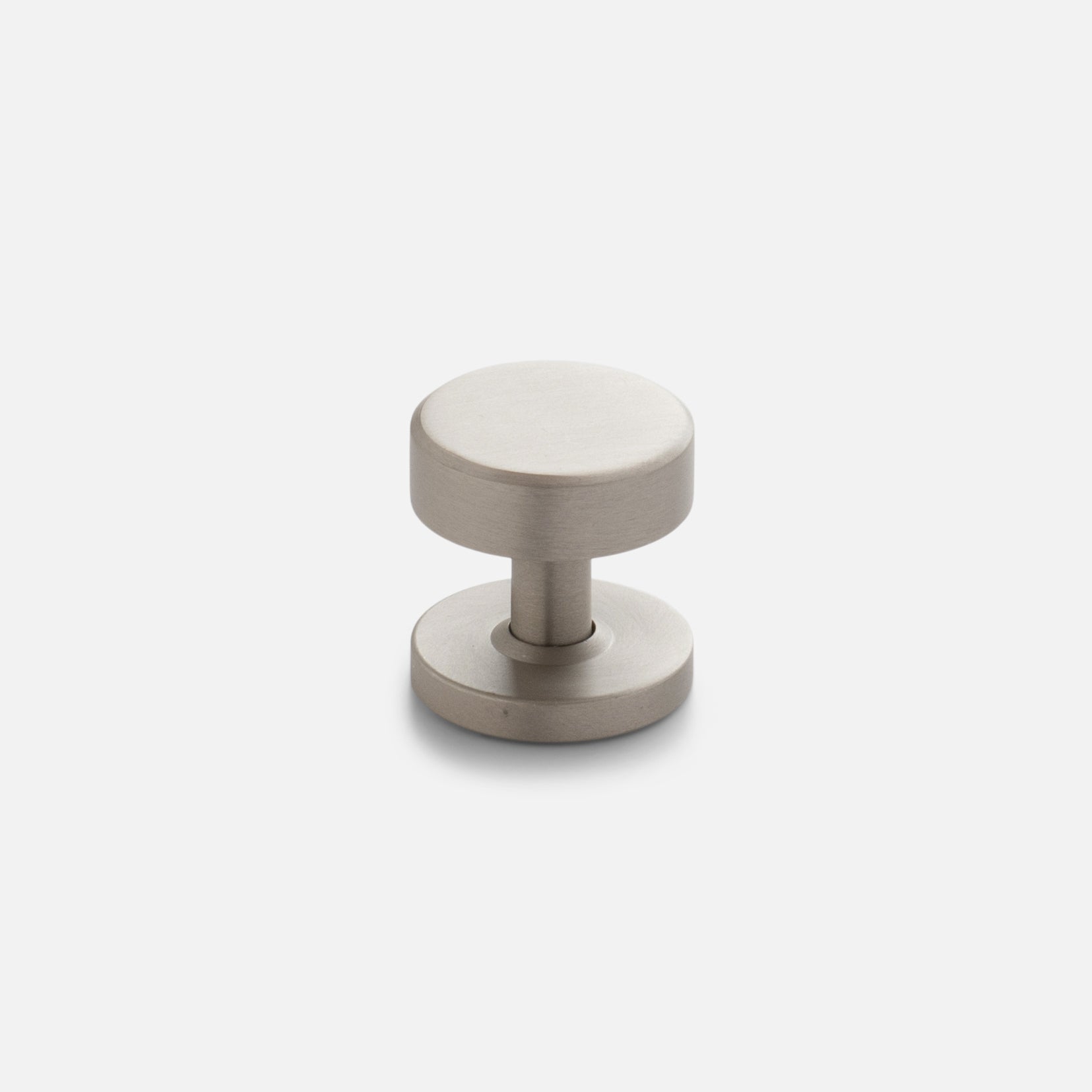 spring24_136763_parker-knob-sn_sn-satin-nickel_silo_1x1_jw_3be52376-ee08-43d1-8bf4-657707ef1fc6-1.jpg