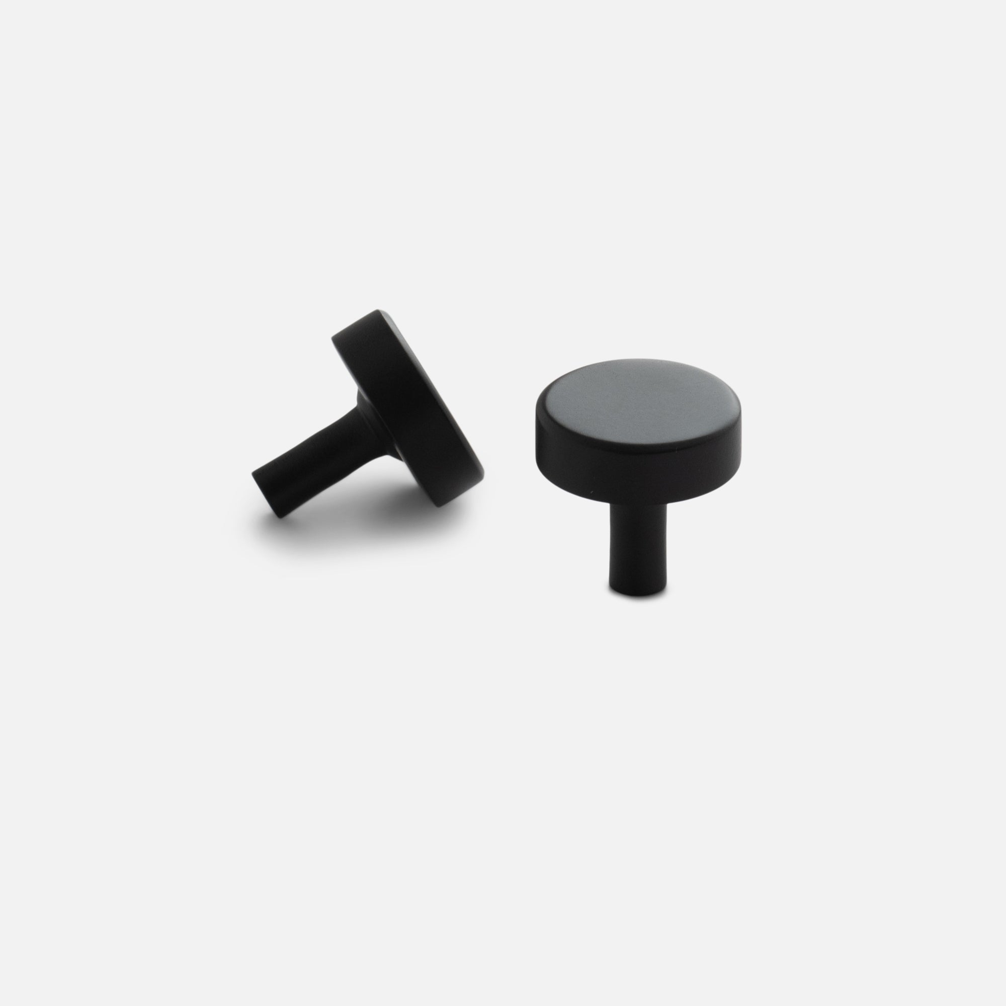 spring24_136764_parker-knob-tb_tb-true-black_pair-alt_silo_1x1_jw_363a4250-807a-44ac-b060-15b5686dafa2-1.jpg