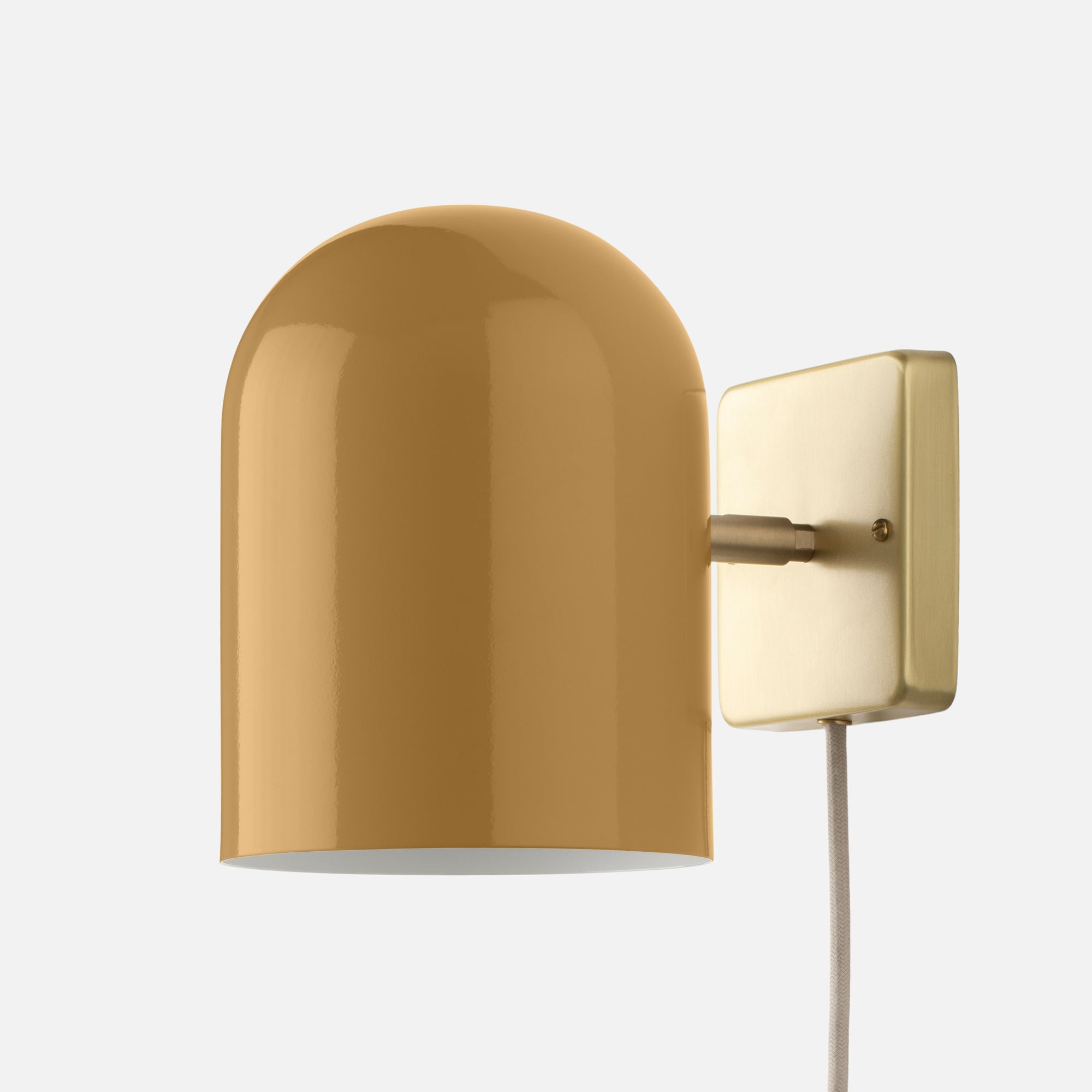 summer24_142105_allegheny-6-plug-in-sconce-du-g-nb_silo_1x1_jw-1.jpg