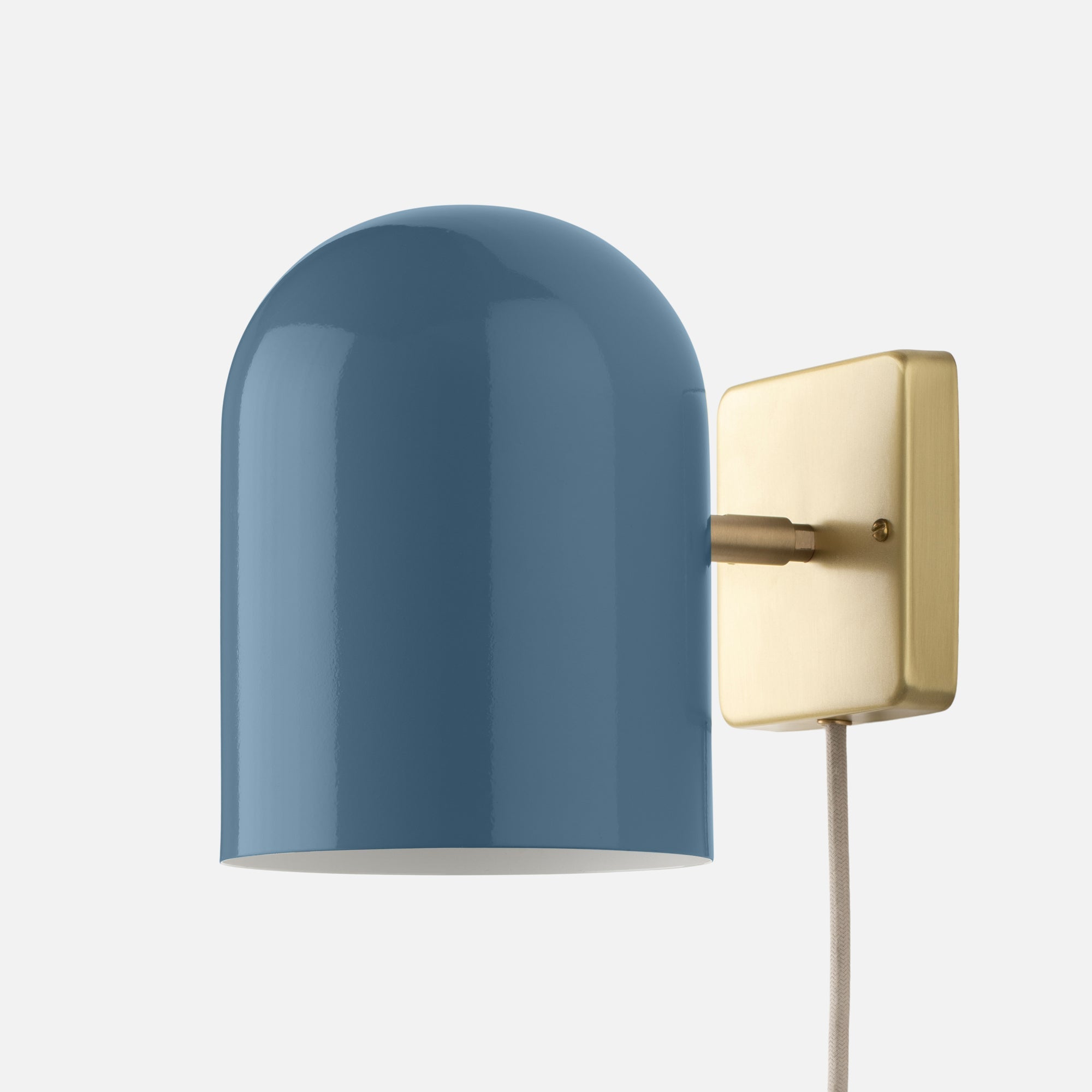 summer24_142107_allegheny-6-plug-in-sconce-pl-g-nb_silo_1x1_jw-1.jpg